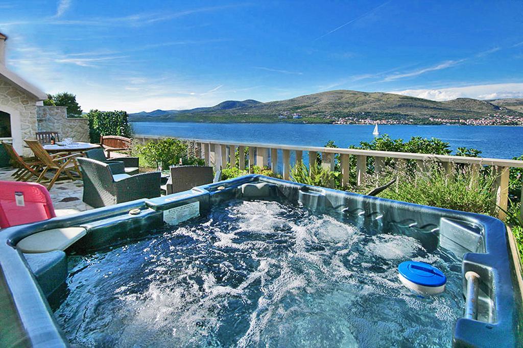Lavanda Residence With Heated Pool Trogir Split Donji Okrug  Habitación foto